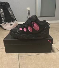Black And Pink Lamelos (size 10)