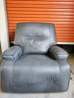 Large Power Leather Rocker Recliner Chair FREE DELIVERY