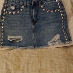 "Forever 21" Levi Skirt.    (28 waist)