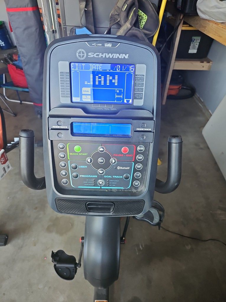 Schwinn 270 Recumbent Exercise Bike