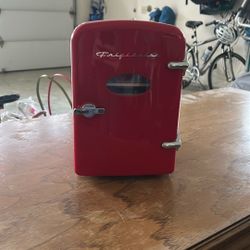 Mini Refrigerator 