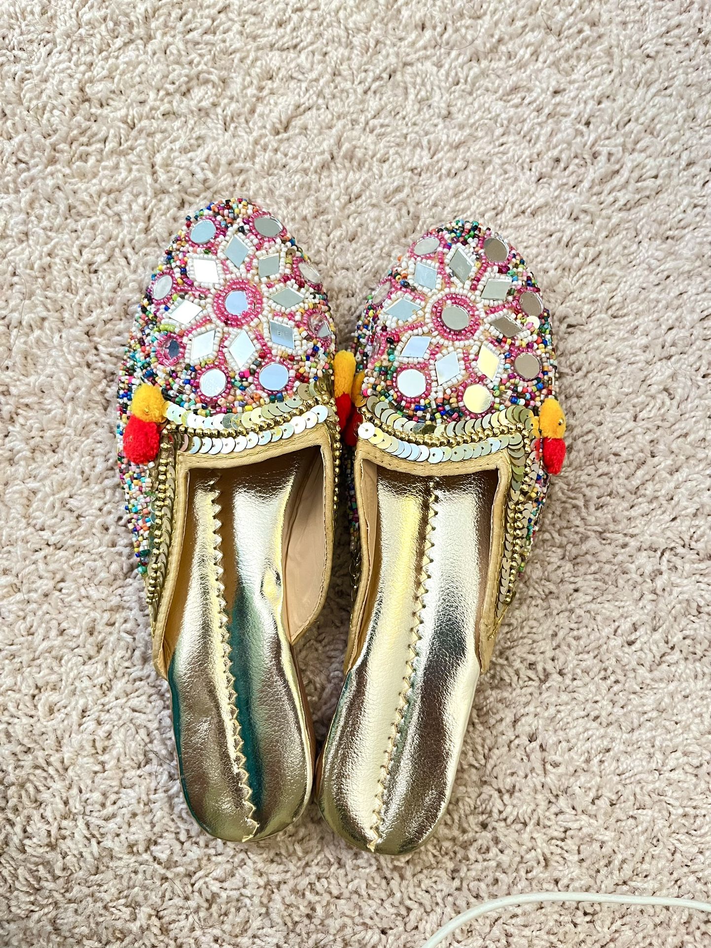 Slip On Ballets Or Flat Jutis Size 5.5