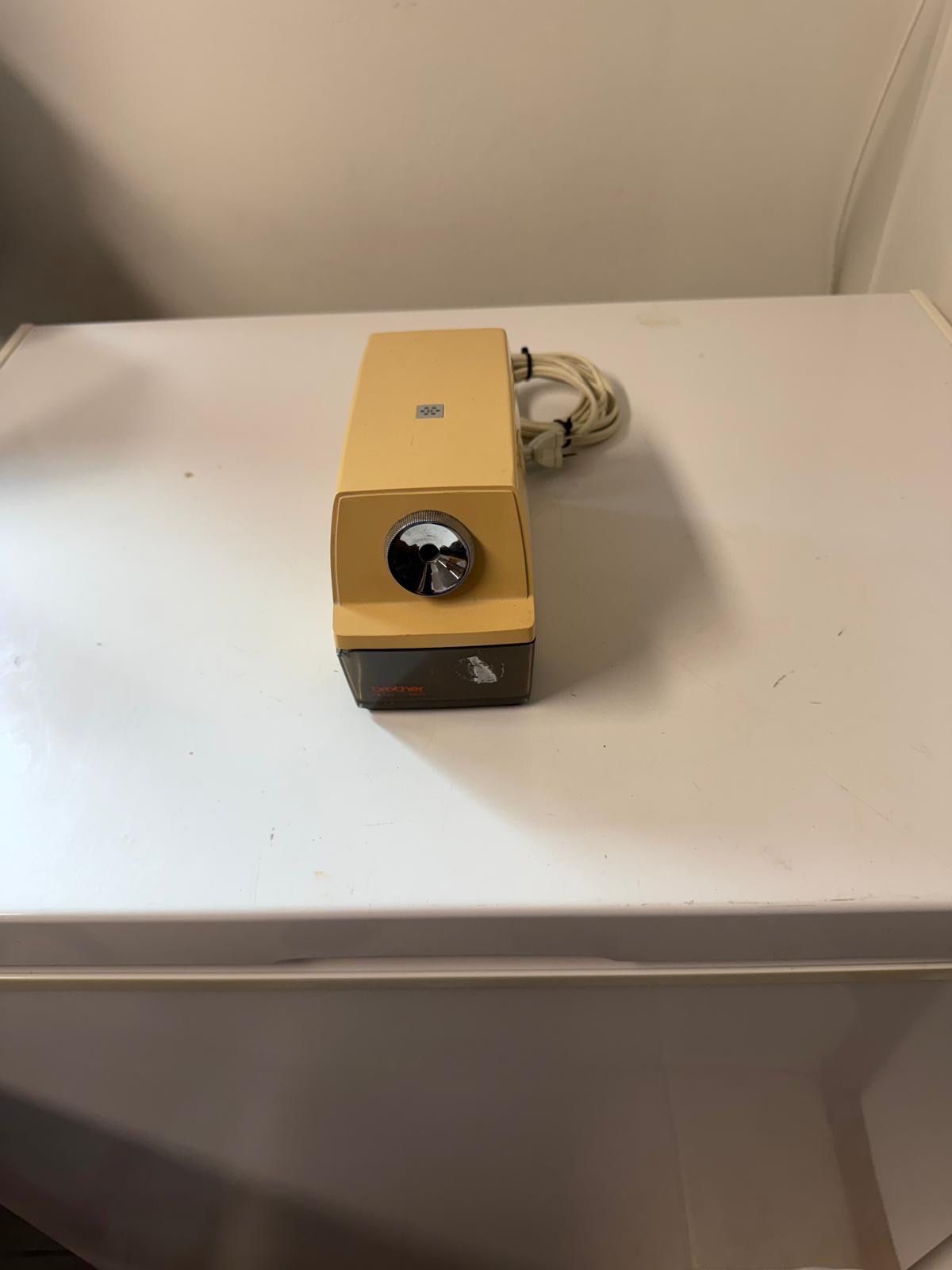 VTG Brothers Opus 660 Electric Pencil Sharpener