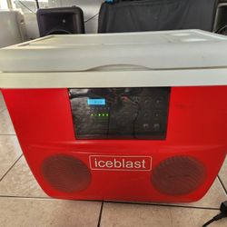 Iceblast Stereo Rolling 46qt Cooler
