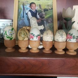 Vintage 6pc Hand Painted Egg Shells With Wooden Stand $20 For All Or $5 Individual