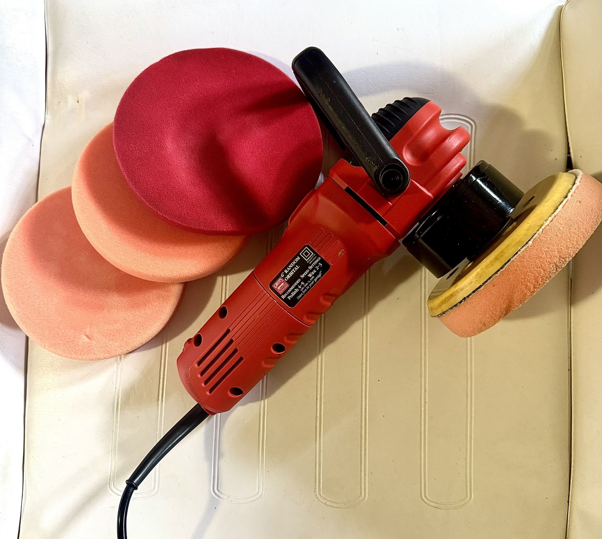 Griot’s 6” Orbital Polisher/Buffer + Pads & Box – Great Condition!