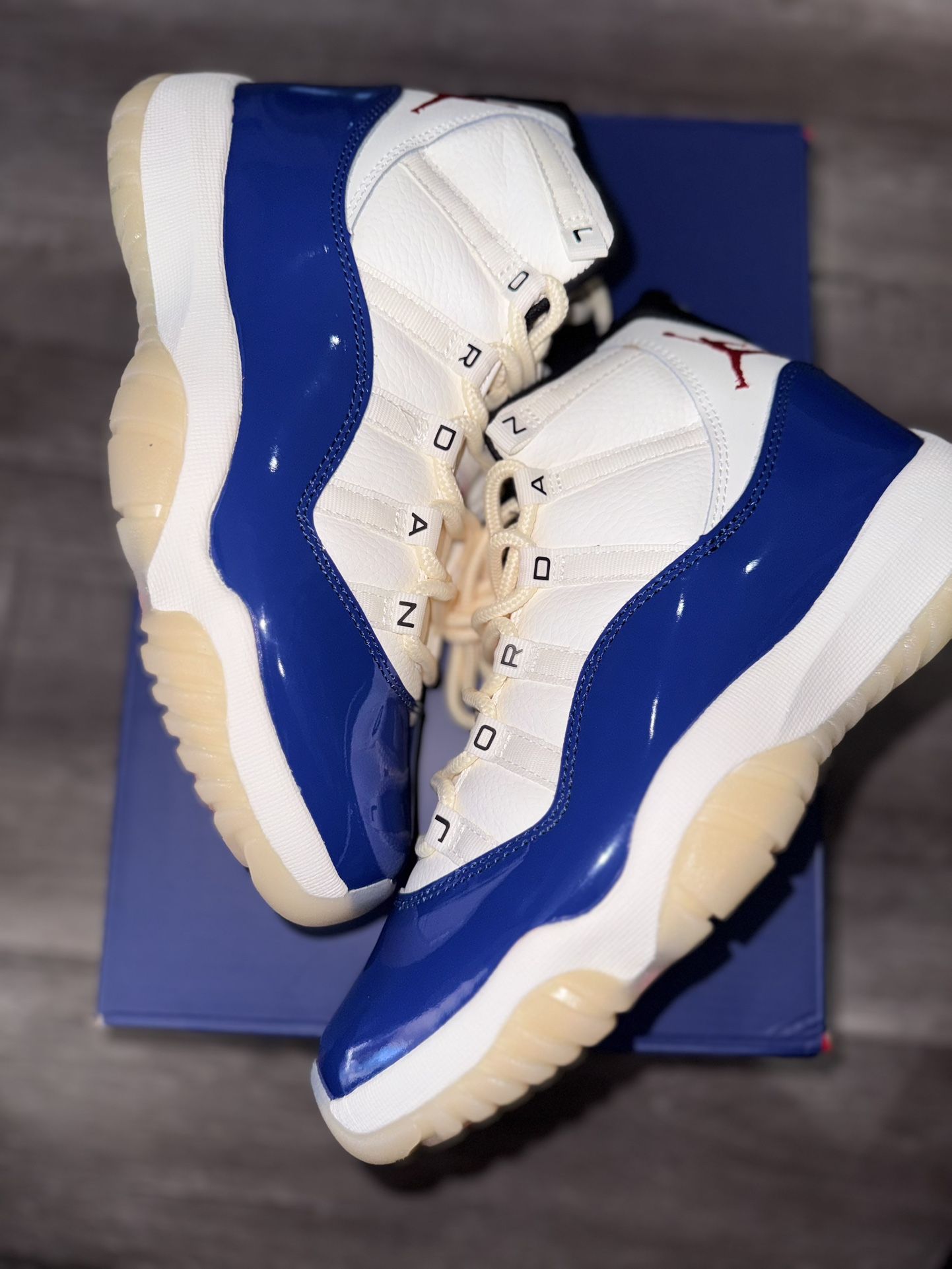 Air Jordan 11 Retro Size 7,7.5,9,8.5,9,9.5,10,10.5,11,12,13