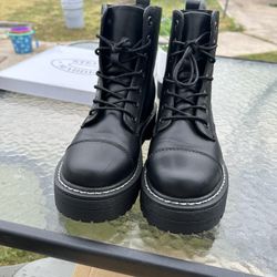 Steve Madden Boots