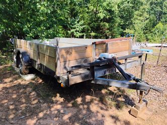Car hauler with dual wheels