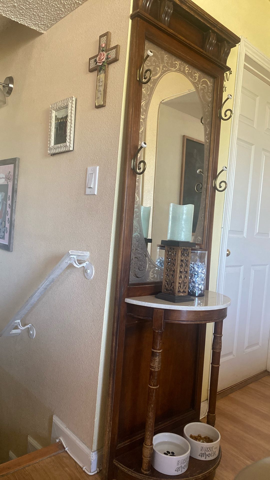 VINTAGE HALLWAY MIRROR WITH HOOKS