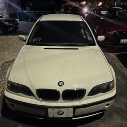 2003 BMW E series 325i sedan