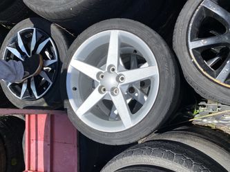 Corvette Wheels 19” Rear and 18” OEM wheels and Tires package 📦