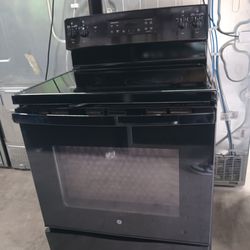 G/E glass top stove everything works good 💯