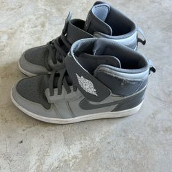 Nike Jordan 1 Mid