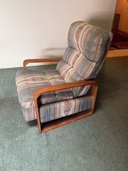 Mid century recliner in good condition