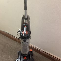 EUREKA Vacuum