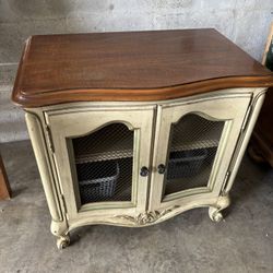 Vintage Style End Table