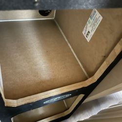 Kickers Box