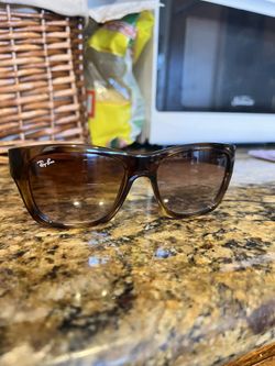 Adorable Tortoise Shell Ray Bans!