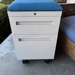2 Drawer File Cabinet 