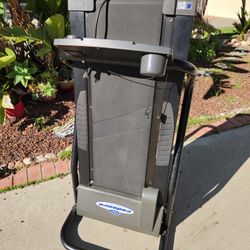 Weslo Cadence 200 CS Foldable Treadmill 7