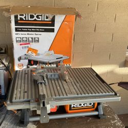 Ridge 7 In Table Top Wet Tile Saw