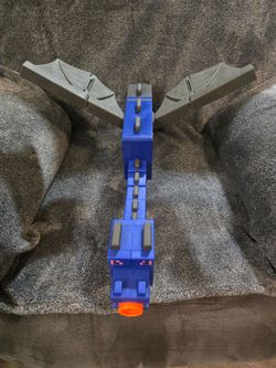 NERF Minecraft Ender Dragon Blaster, 4-Dart Internal Clip, 12 NERF Elite Foam Darts, Design Inspired by Mob in The Game