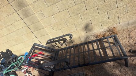 Metal lawn chair