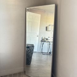 Full Length Mirror – Modern & Minimal 