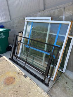 Free trundle bed and windows