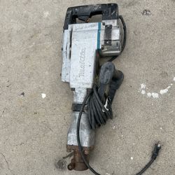 Makita HM1500 Demolition Hammer 