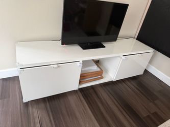 Tv stand/ storage cabinet