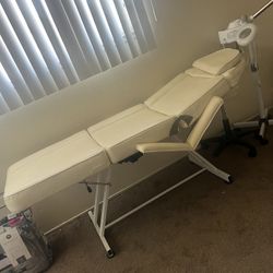Massage Table 