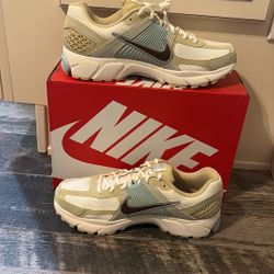Nike Zoom Vomero 5 SE