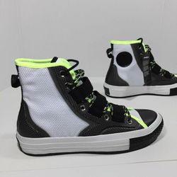 Men’s Converse. Size 8