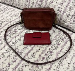 Fossil Crossbody Bag and Wallet Set