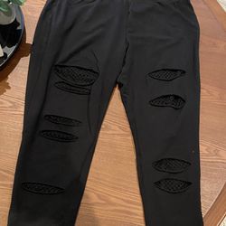 Torrid Size 4 (4x) Black Distressed Pants 