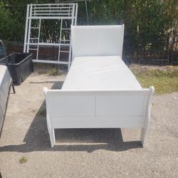 Cama Twin Con Colchones 