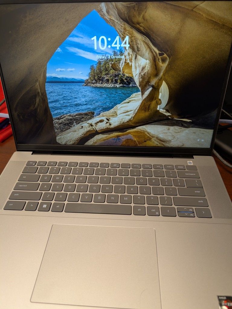 Laptop Dell Inspiron 16" 5635