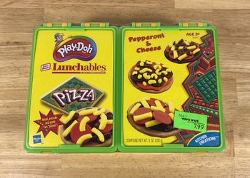 Vintage 2002 Play-Doh Lunchables Oscar Mayer Pizza NIB Sealed Toys R Us Sticker!