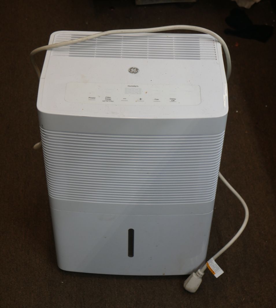 GE DEHUMIDIFIER ADEL20LYQ1 PRE OWNED 865724-1