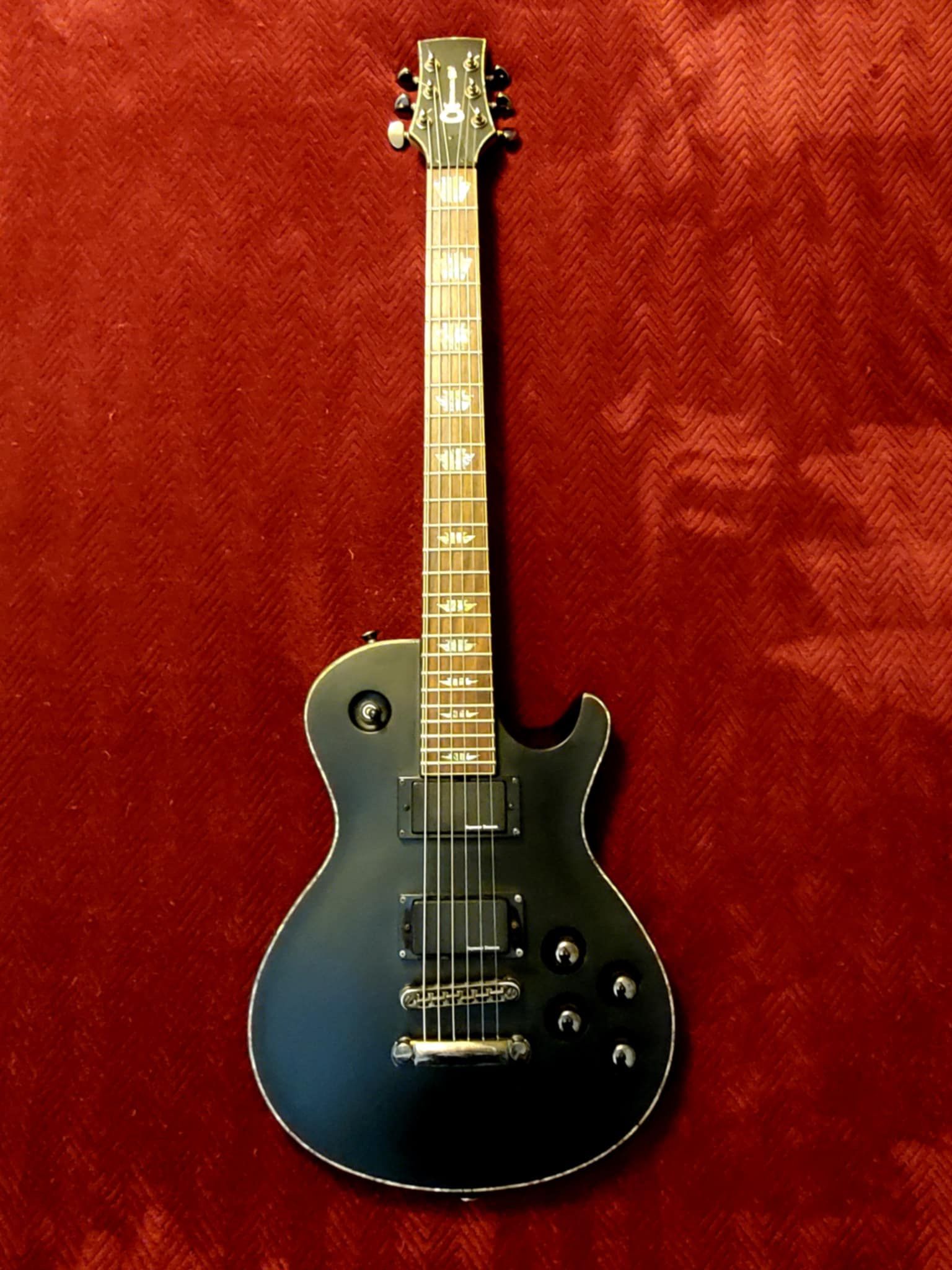 Charvel Desolation DS-1 ST (MINT) LP Style