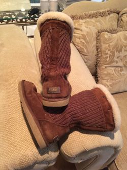 Ugg's size 7-8