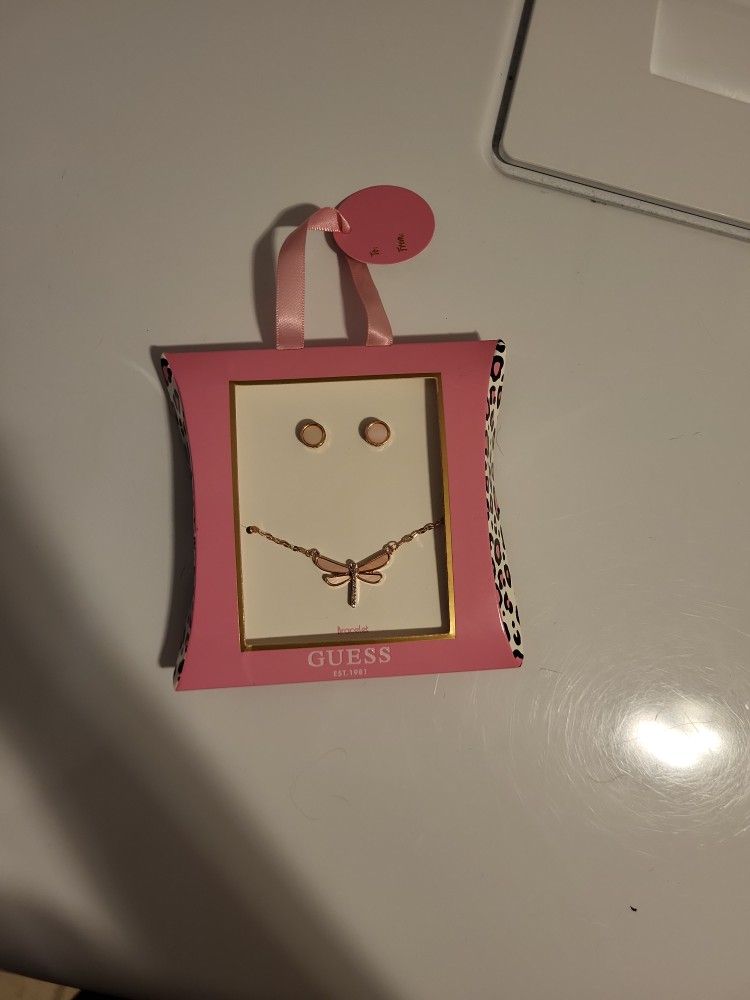GUESS Bracelet And Earrings Set