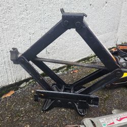 Spare Car Jack's,  Spare Tire, Jack Used Good Condition 