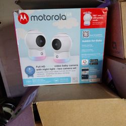 Motorola Wi-Fi HD Night Light Two Camera Set