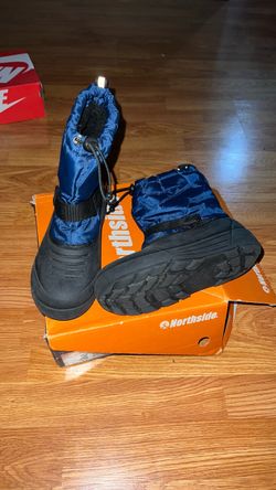 Boy boots