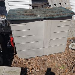 Price is firm.. large Rubbermaid horizontal shed