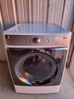 HUGE CAPACITY!!! Just Like New!!! Top of The Line, Kenmore Elite, Front Load, Gas Dryer with Steam!!! Must See To Appreciate!!!