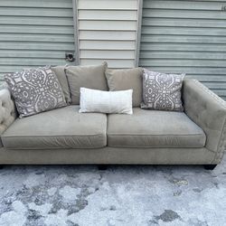 Tufted Nail Studded Large Couch (Delivery Available!)